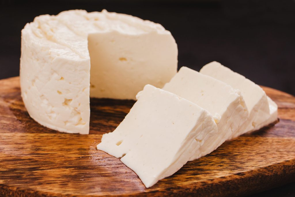 پنیر لیقوان اصل در لیقوان چگونه تهیه می شود؟